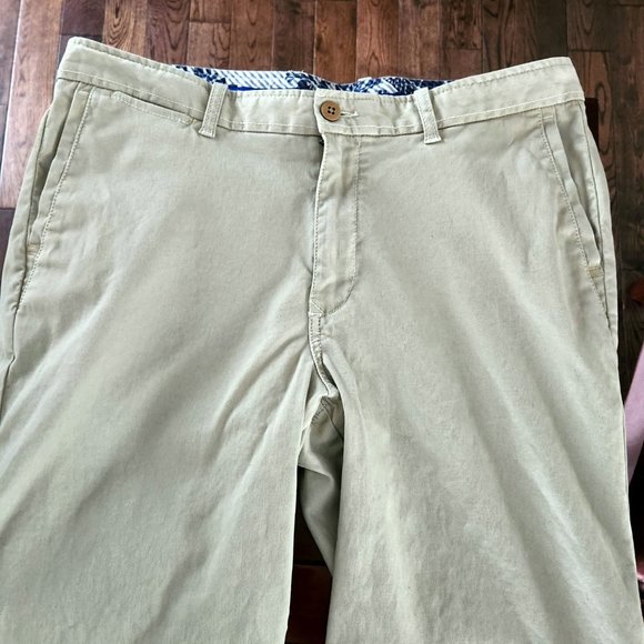 Mens Tommy Bahama Shorts - Picture 2 of 2